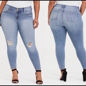 Torrid premium leggings